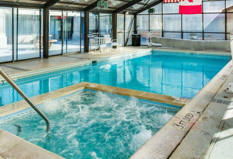 ホテル Clarion Inn