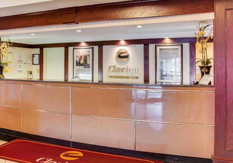 ホテル Clarion Inn