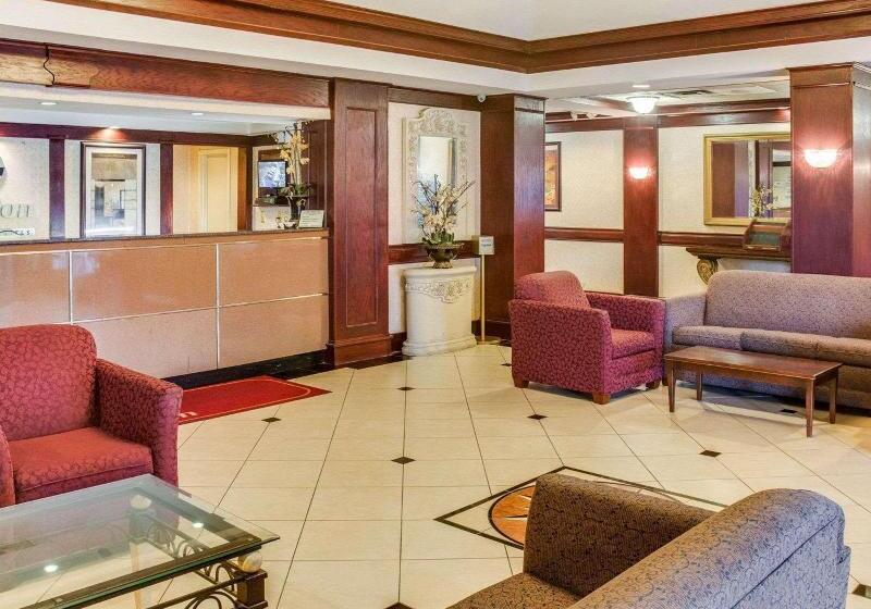 ホテル Clarion Inn