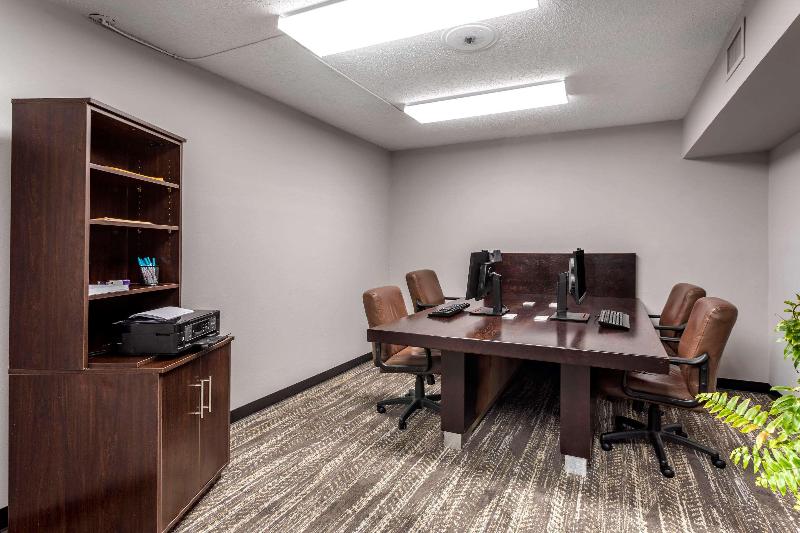 בית מלון כפרי Clarion Inn Sheffield Muscle Shoals