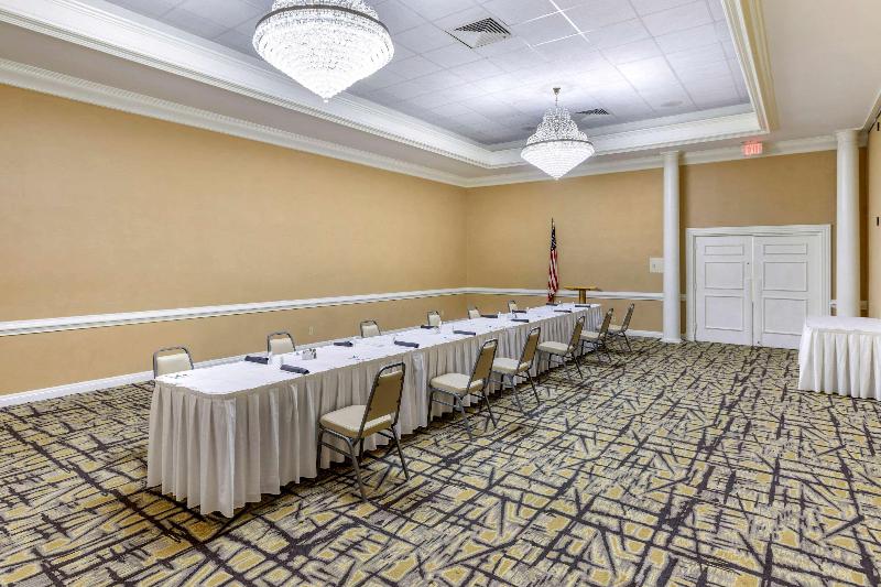 فندق Clarion Inn Sheffield Muscle Shoals