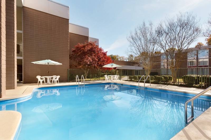 בית מלון כפרי Clarion Inn Sheffield Muscle Shoals