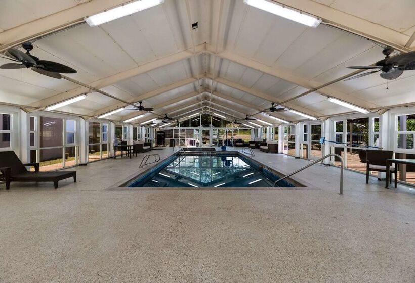 Clarion Hotel San Angelo Near Convention Center