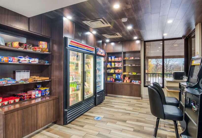 酒店 Comfort Inn & Suites