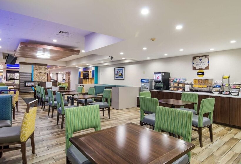 酒店 Comfort Inn & Suites