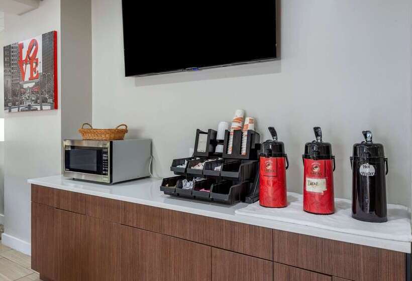 فندق Comfort Inn Philadelphia International Airport West