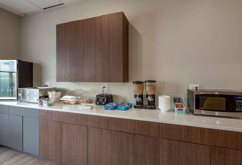 فندق Comfort Inn Philadelphia International Airport West