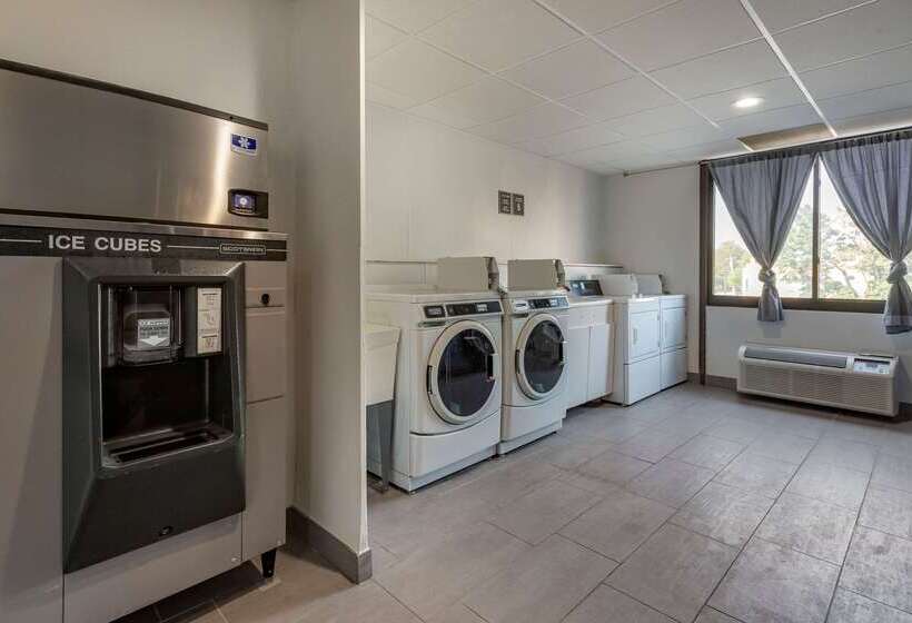 فندق Comfort Inn Philadelphia International Airport West