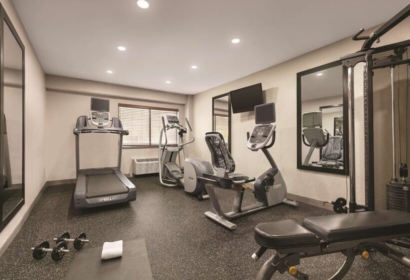 酒店 Country Inn & Suites By Radisson, Williamsburg East Busch Gardens , Va