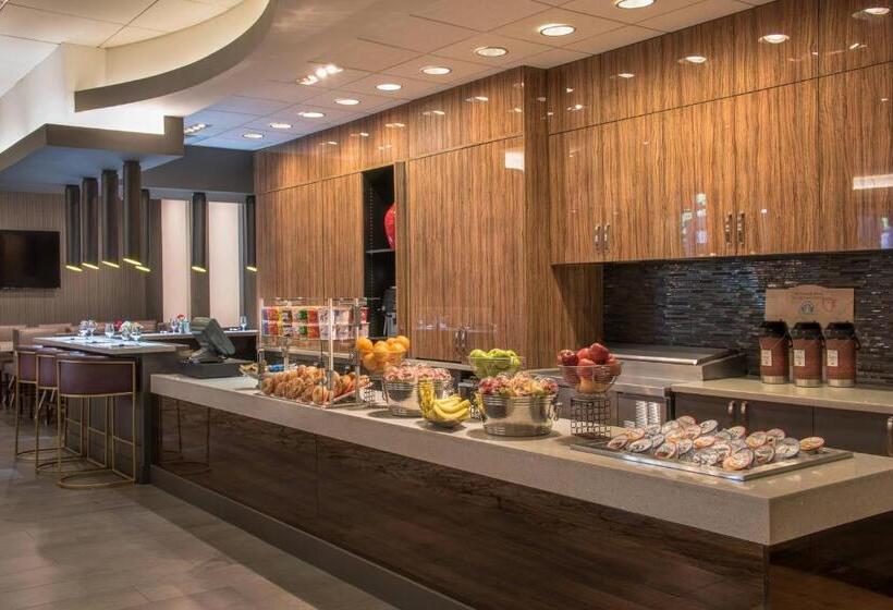 ホテル Courtyard By Marriott Bethesda Chevy Chase