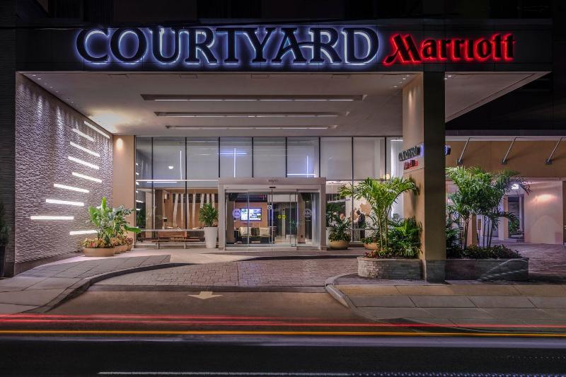 ホテル Courtyard By Marriott Bethesda Chevy Chase