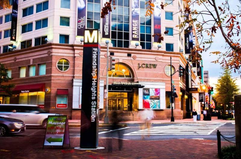 ホテル Courtyard By Marriott Bethesda Chevy Chase