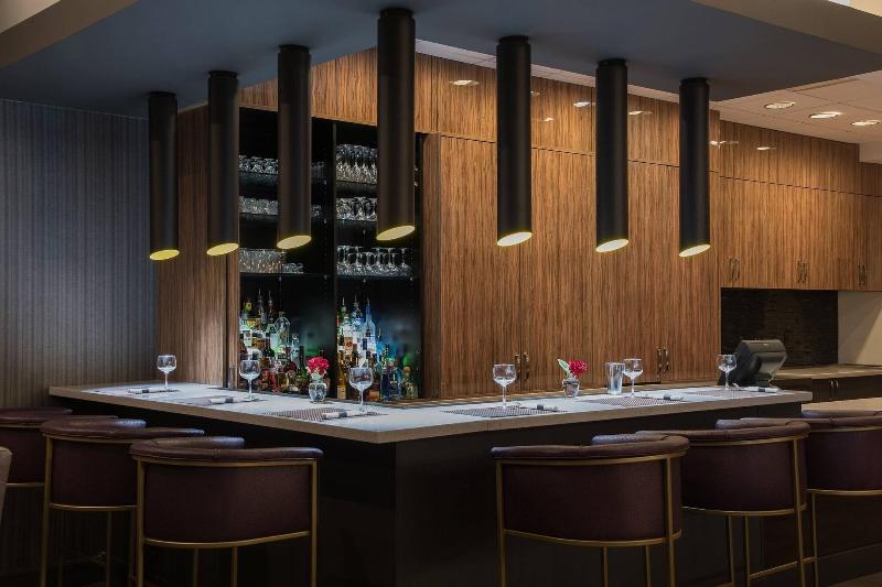 ホテル Courtyard By Marriott Bethesda Chevy Chase