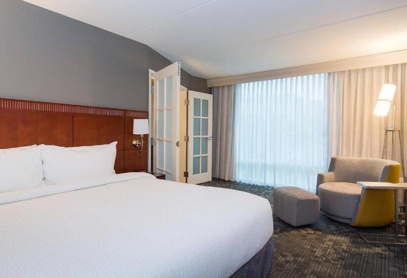 ホテル Courtyard Columbia Downtown At Usc