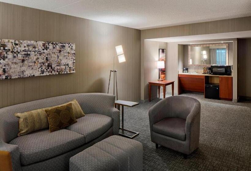 ホテル Courtyard By Marriott Columbus West/hilliard