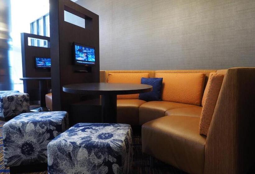 ホテル Courtyard By Marriott Columbus West/hilliard