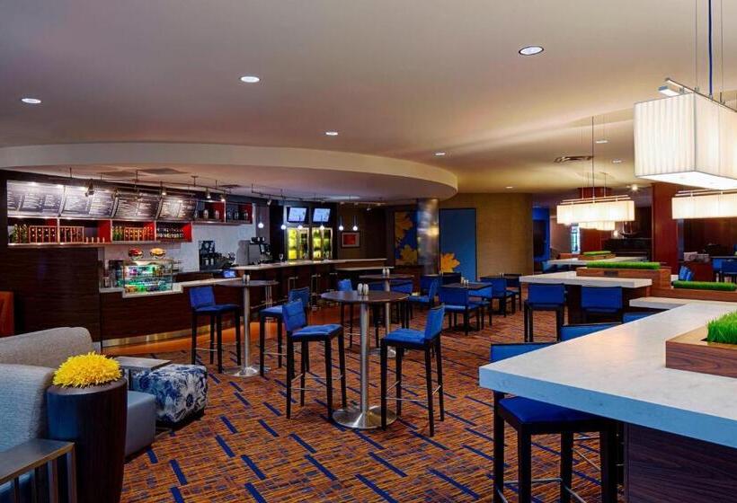 ホテル Courtyard By Marriott Columbus West/hilliard