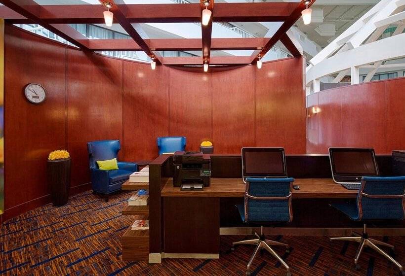 ホテル Courtyard By Marriott Columbus West/hilliard