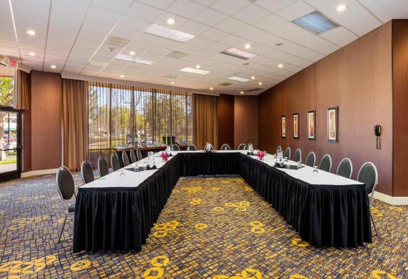 فندق Courtyard By Marriott Los Angeles Pasadena/monrovia