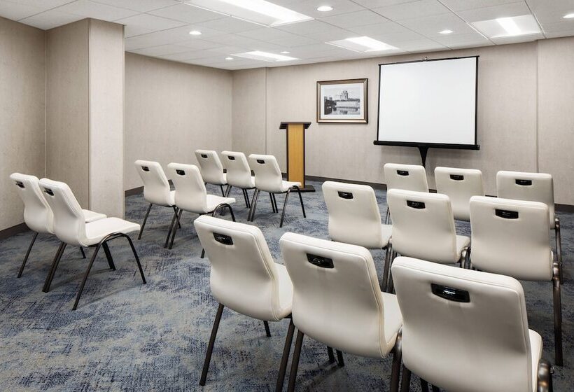 ホテル Courtyard By Marriott Minneapolis Downtown