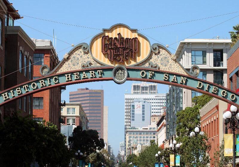 Courtyard By Marriott San Diego Mission Valley/hotel Circle