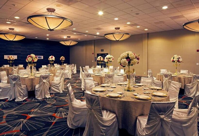 Courtyard By Marriott San Diego Mission Valley/hotel Circle