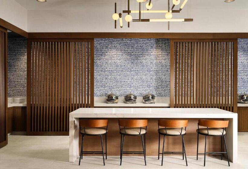 Courtyard By Marriott San Diego Mission Valley/hotel Circle