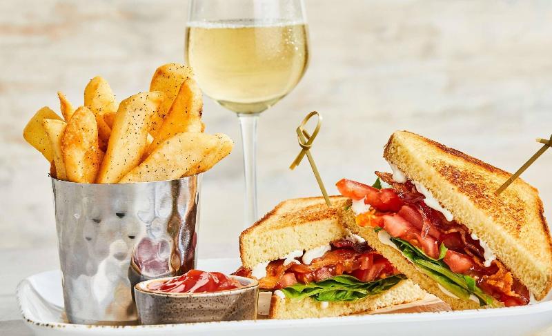 Courtyard By Marriott San Diego Mission Valley/hotel Circle