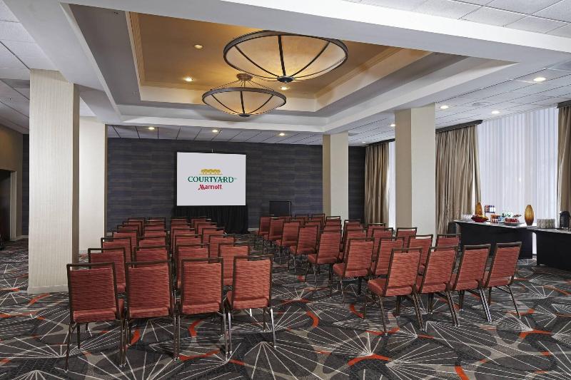 Courtyard By Marriott San Diego Mission Valley/hotel Circle