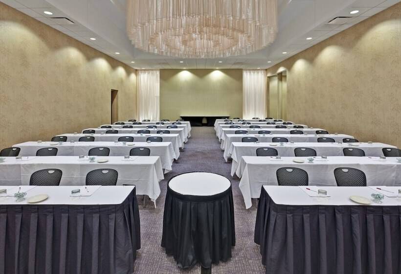 Crowne Plaza Chicago O Hare Hotel & Conference Center, An Ihg