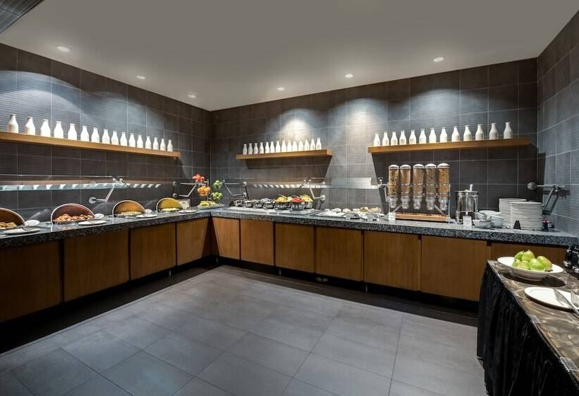 Crowne Plaza Chicago O Hare Hotel & Conference Center, An Ihg