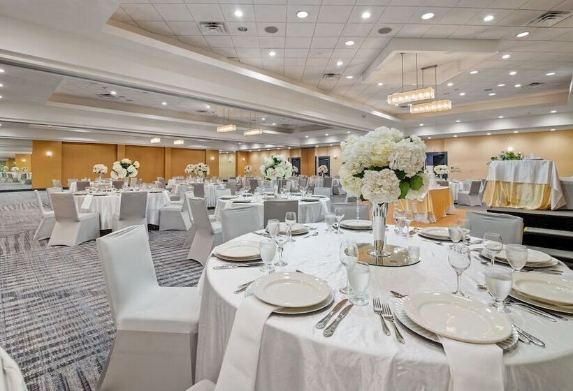 Отель Crowne Plaza Houston Med Ctr Galleria Area, An Ihg