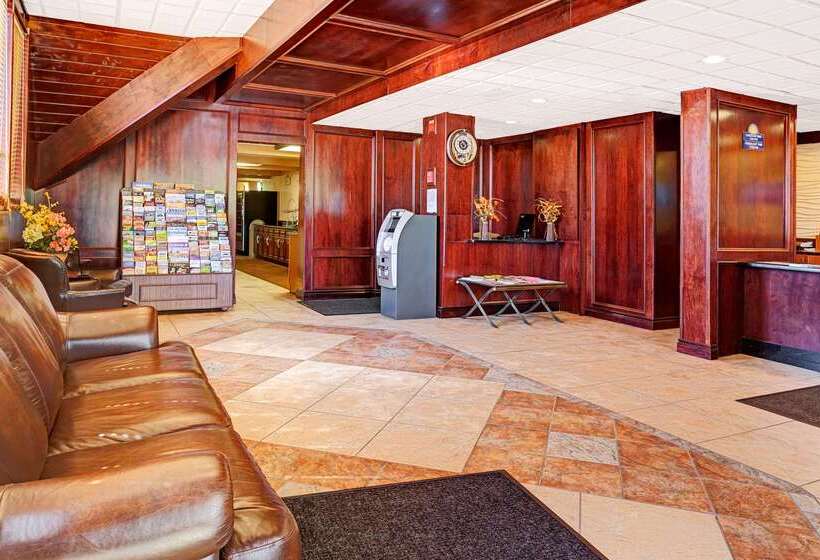 Отель Days Inn By Wyndham Ann Arbor