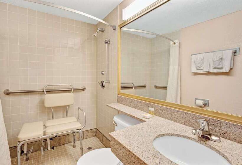 Отель Days Inn By Wyndham Ann Arbor