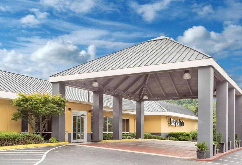 호텔 Days Inn By Wyndham Asheville/mall