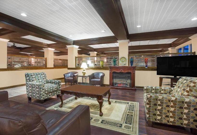 호텔 Days Inn By Wyndham Asheville/mall