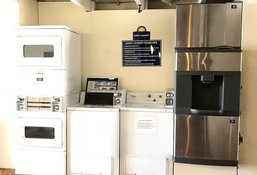 酒店 Days Inn By Wyndham Carlisle North