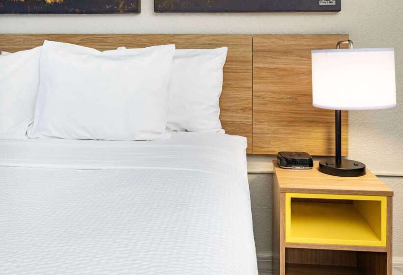 فندق Days Inn By Wyndham Del Rio