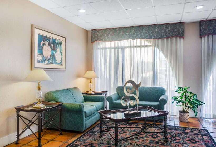 فندق Days Inn By Wyndham Del Rio