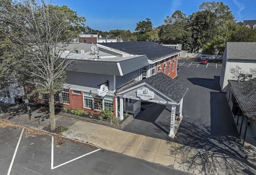 فندق Downtown Dover Inn