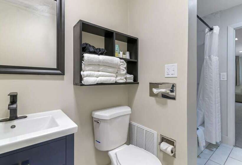 فندق Downtown Dover Inn