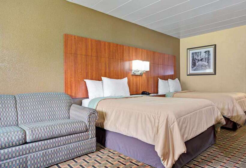 هتل Days Inn By Wyndham Durham/near Duke University