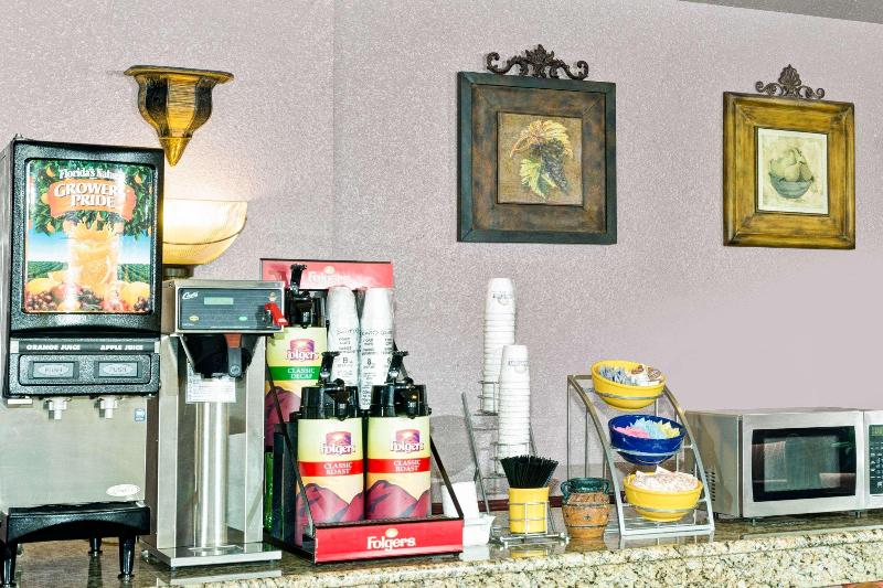 בית מלון כפרי Days Inn By Wyndham Durham/near Duke University