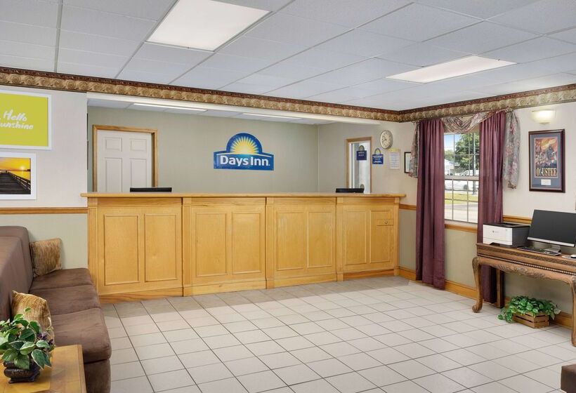 בית מלון כפרי Days Inn By Wyndham Lake City I 75