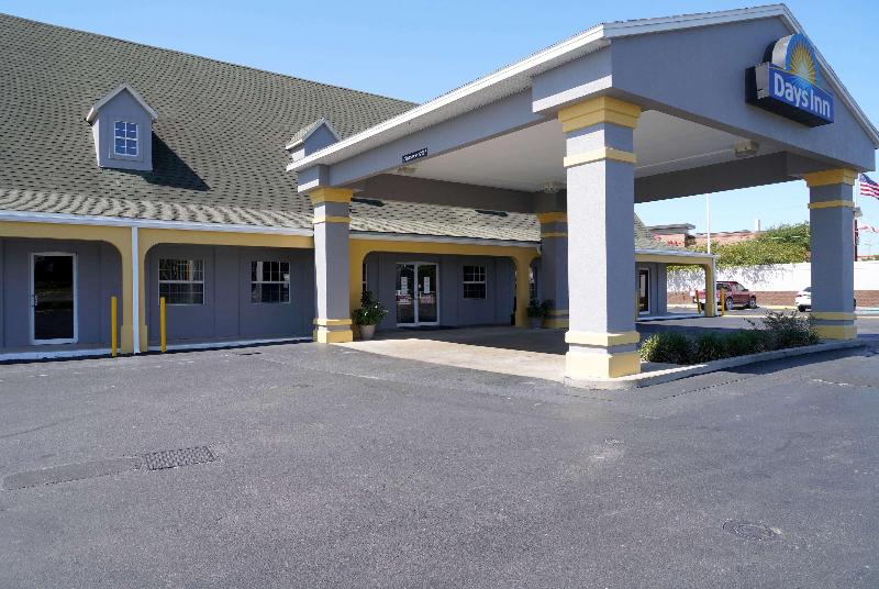 בית מלון כפרי Days Inn By Wyndham Lake City I 75