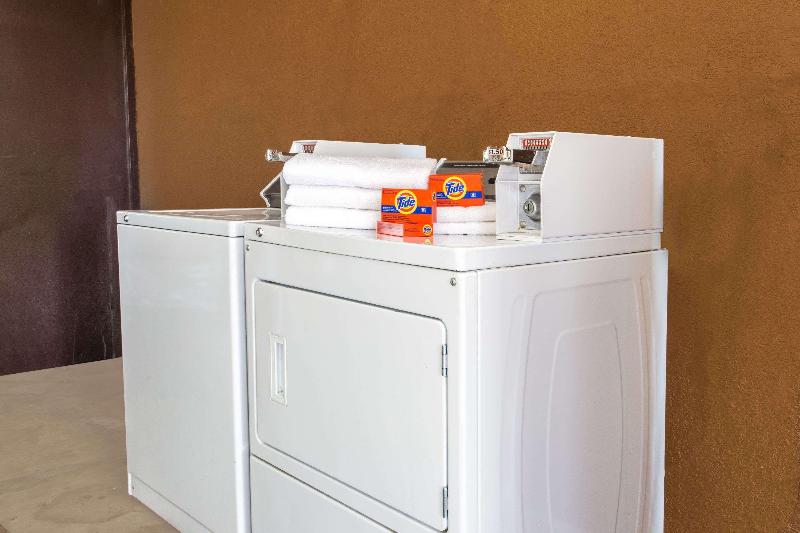 בית מלון כפרי Days Inn By Wyndham Lake City I 75