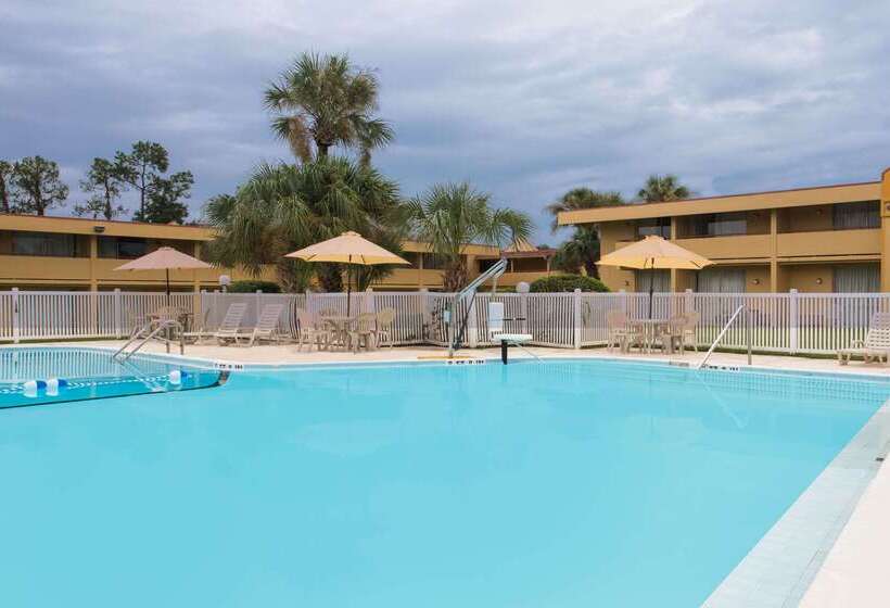 فندق Days Inn By Wyndham Ocala North