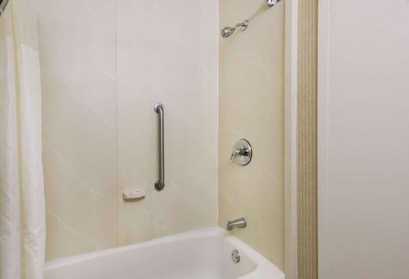 فندق Days Inn By Wyndham Rutland/killington Area