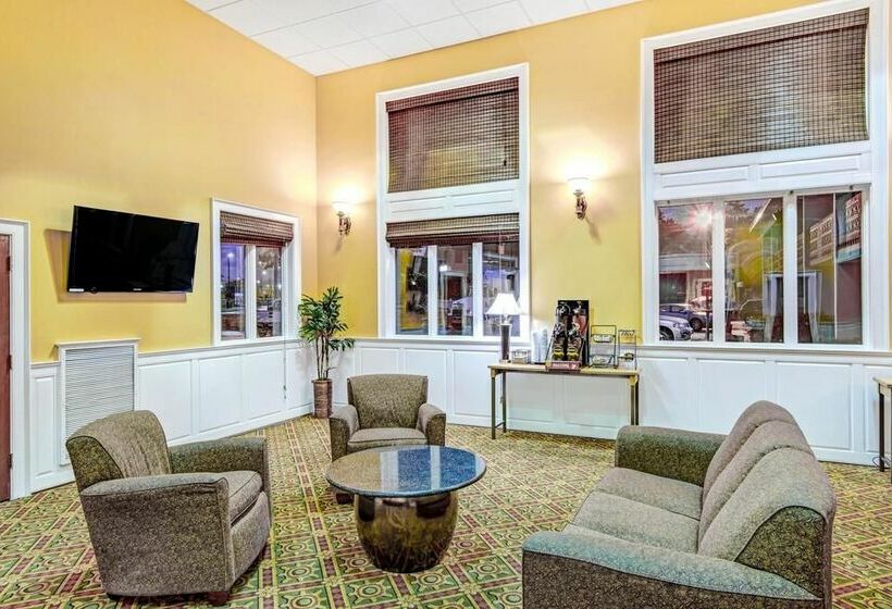 فندق Days  & Conference Center By Wyndham Methuen Ma