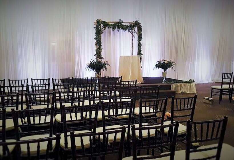 Doubletree By Hilton Hotel Bloomington